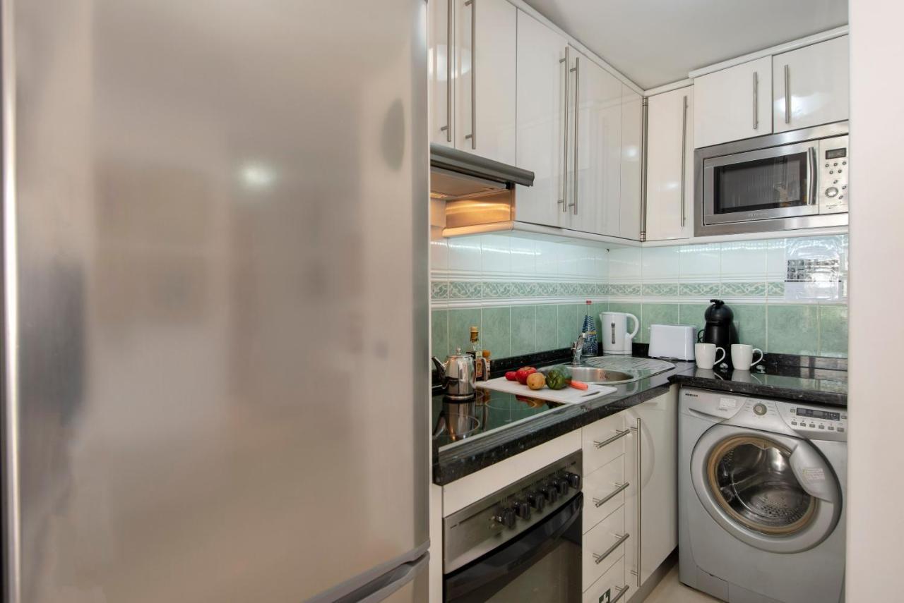 Fabulous Sunny Second Floor - Edificio Europark - Overlooking Gardens And Pools. Apartment